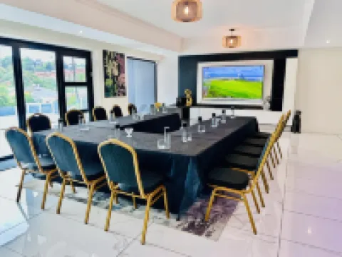 H & H Boutique & Spa