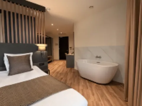 OZO Hotels Antares Airport Hotels near Haarlemmermeerse Bos