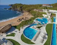 Secrets Huatulco Resort and Spa - Infinity Pools
