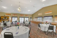 AmericInn by Wyndham New Lisbon - Aamiainen