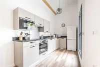 Apartment Comfortable in the Centre of Pau: Parking, AC...