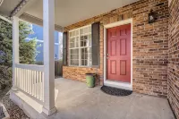 Adorable home, close to Boulder and Denver