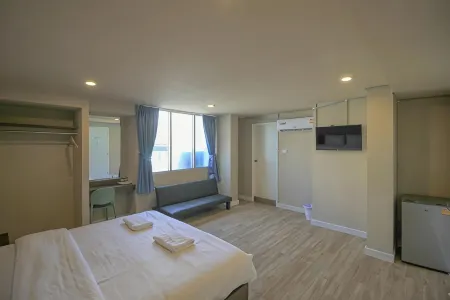 The Sea Bangsaen Hotel