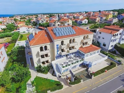 Hotel Mediteran فنادق في 