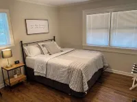 Convenient 3 Bedroom / 2 Bath House - 4-Star