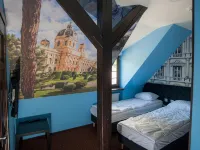 World Hostel - Old Town