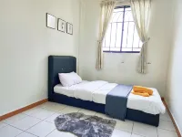 Klang Prima Bayu Apartment, Taman Bayu Perdana, 42000 KLANG - Pools