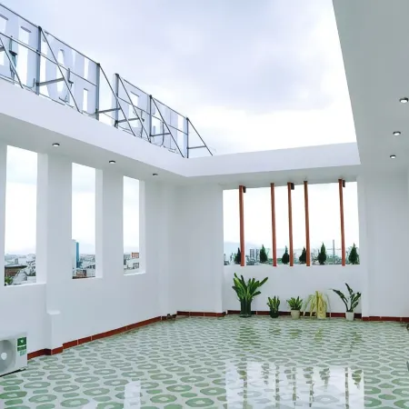Khach San Lucien Hotel Quy Nhon Отели рядом с достопримечательностью «Мемориал Победы»