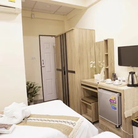 ATC Residence Отели рядом с достопримечательностью «Станция метро Wong Sawang»