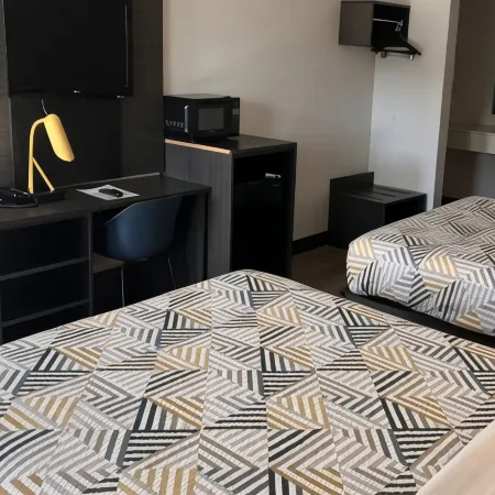Clarion Pointe