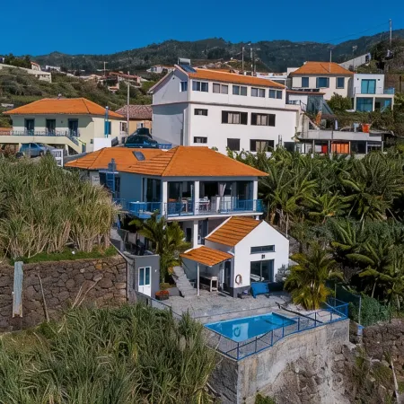 GuestReady - Mystical Retreat in Madeira Отели в г. Эштрейту-да-Кальета