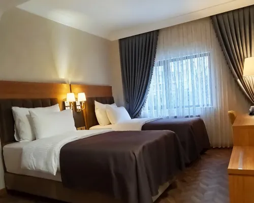 AK LİFE HOTEL Отели рядом с достопримечательностью «Чанкая»