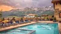 Madeline Hotel & Residences, Auberge Collection - 5-Sterne