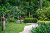 Khanom Seabeach Resort