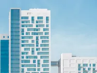ABESQ DOHA HOTEL & RESIDENCES by IHG ラメズ・ショッピング・コンプレックス周辺のホテル