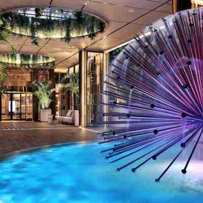 Four Seasons Hotel Hotel Exterior