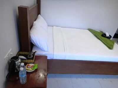 Marany Guesthouse Отели в г. 