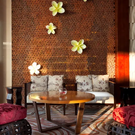 Aloha Oceanfront Suite Resort