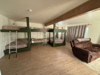 Enchanting whole home on Nancy lake with WiFi in Willow Alaska! โรงแรมในวิลโลว์