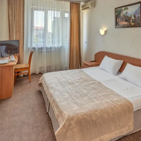 Chernomorye Hotel Отели в г. Туапсе