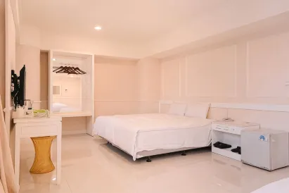 Kiwi Express Hotel-Taichung Station Branch 1