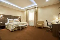 Amici Grand Hotel
