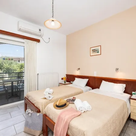 Kosmas Apartments Hotels in Roda