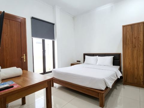 Casa Palma by Ezzego Hotels in Sukajadi