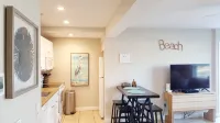 Naples Park Oasis - Cozy Two Bedroom Apartment - 4-Star