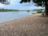 3-bedroom house with lake access in charming Moultonborough - Homestays
