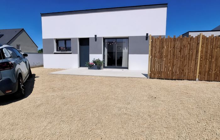 New house, close to beaches and shops.