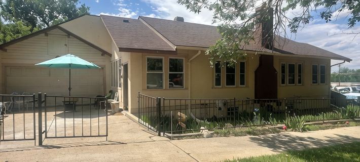 Spacious Vintage Getaway. Walkable! Hotel di Casper
