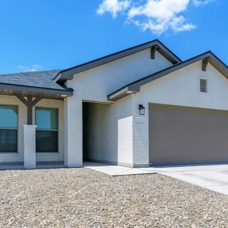 Four beds w/ 1 king, 3 queen beds each with a TV. Centrally located! No pets