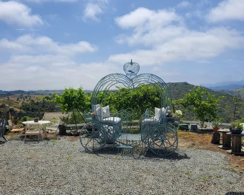 Beverly's Hilltop Retreat フォールブルックのホテル