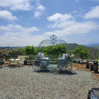 Beverly's Hilltop Retreat