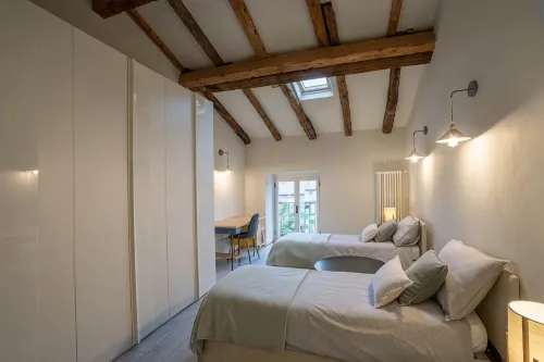 Bright and exclusive apartment in the heart of Città Alta renovated to new - Condos