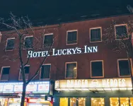 Hotel Luckys Inn Hotels near Spielbudenplatz