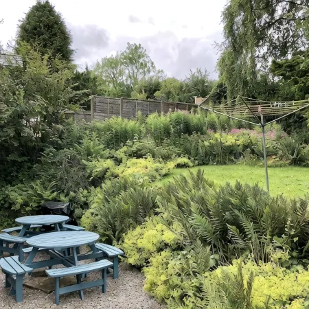 Spacious stylish house for group stays in beautiful Buxton, pet friendly.