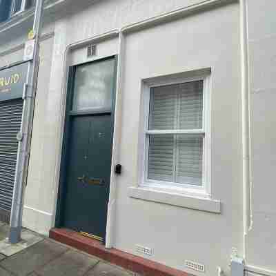 Dalmeny Street Apartment Bright Modern 1 Bed Flat - 10 Mins from City Centre Hotel Exterior