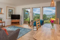 Cuillrigh - Luxury house with Loch Portree & Cuillin Mountain views - Wi-Fi