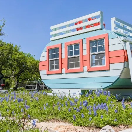 Glamping in Spicewood TX Hill Country~ The Pearl at Green Acres