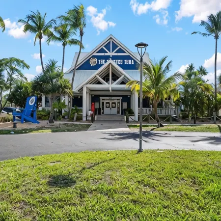 2/2 Condo Steps from the Beach