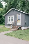 MaineStay Cottage #5 With Fireplace & Fully Stocked Kitchen in Hampden/Bangor