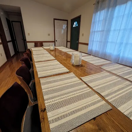 Cattle farm getaway in Virginia's best wine & beer country! Fiber Optic Wi-Fi!