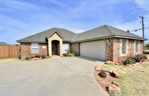 Family friendly home in Elgin15 min from Fort Sill