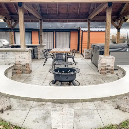 Underground Earth Home in Hocking Hills, Ohio w/ Hot Tub. Pet-Friendly!