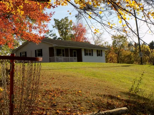 Peace at Pine Run in Hocking Hills: 13 Acres, Hot Tub, & Disc Golf!