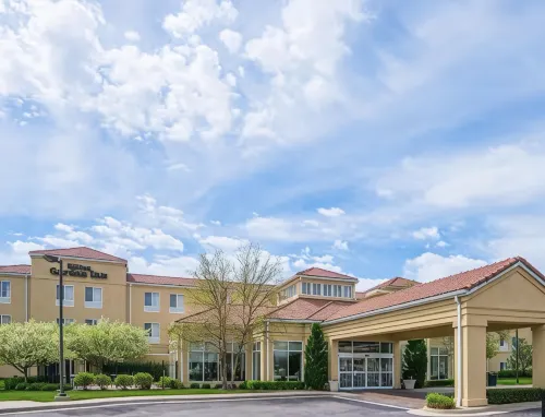 Hilton Garden Inn Wichita Airport - bar