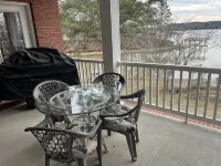 Wonderful House on Weiss Lake! Two piers and nearby boat launch. Sleeps 16 - 3-Star