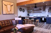 Stylish 2Bd 2BA. Steps to Beaver Creek Shuttle. Remodeled. - Balkon